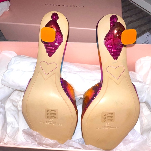 Sophia Webster Flo Flamingo 85 mm heels in rainbow - Picture 7 of 7